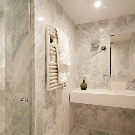 The Classic - Handwritten Collection 4* Nicosia