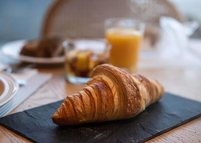 The Classic - Handwritten Collection Nicosia