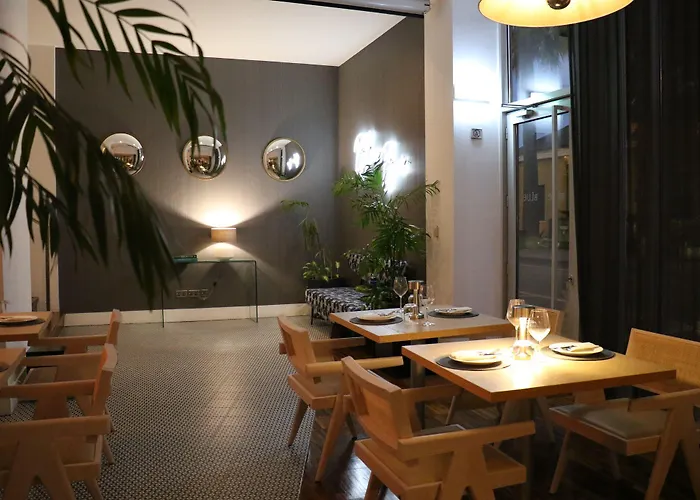 Готель The Classic - Handwritten Collection